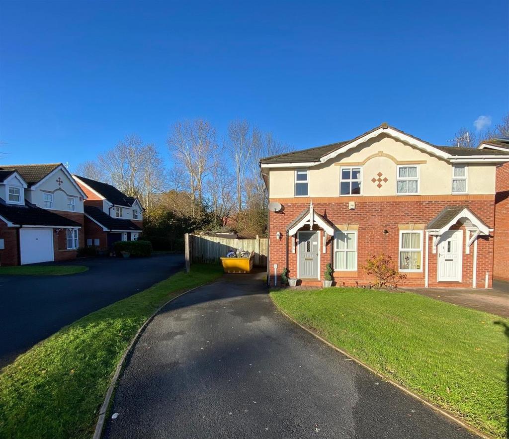 Bramble Close, Malvern 2 bed semidetached house for sale £255,000