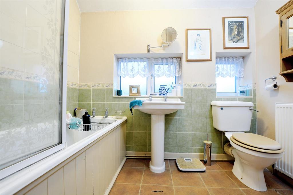 Bathroom.jpeg
