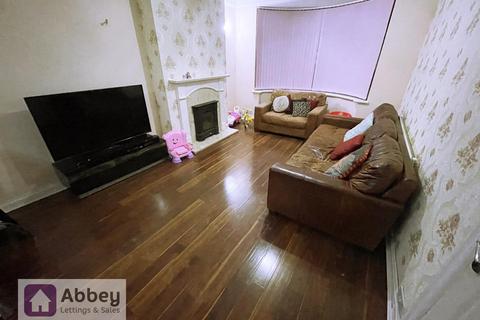 3 bedroom semi-detached house for sale, Brading Road, Leicester