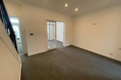 27 Heol Llanelli, Trimsaran, Kidwelly, SA17 4AG