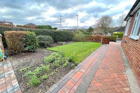 2 bedroom semi-detached bungalow for sale - Selworthy Road, Stoke-On-Trent