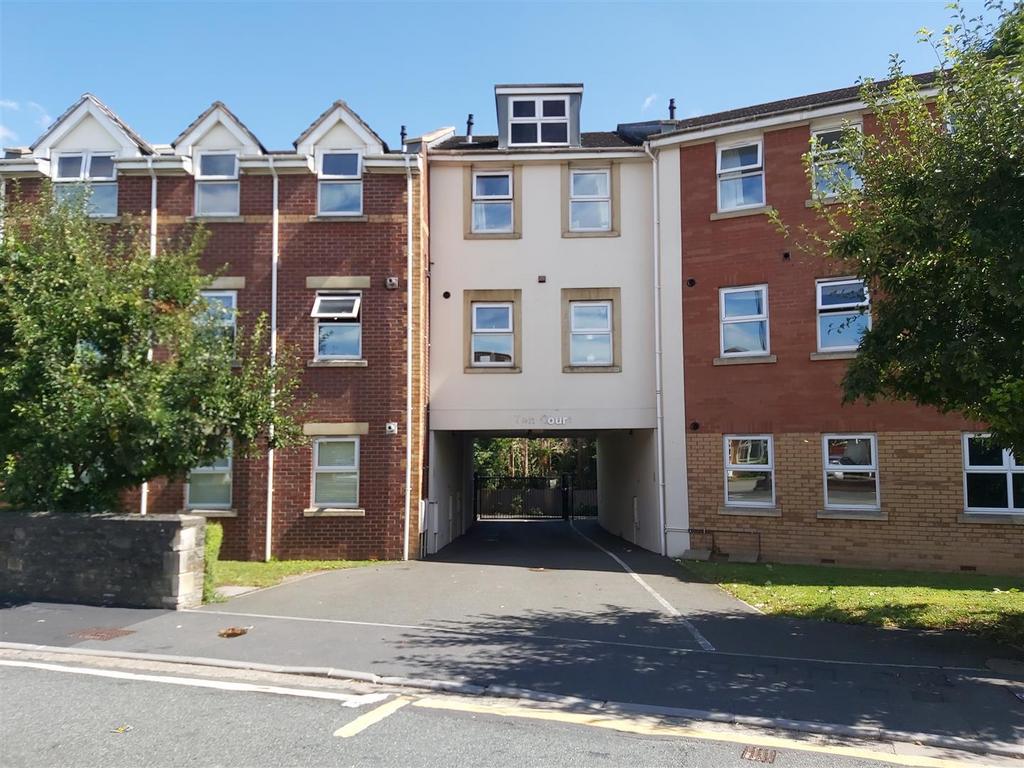 Wick Road, Brislington, Bristol 1 bed apartment £900 pcm (£208 pw)