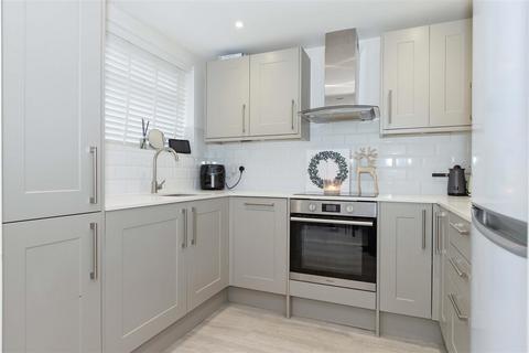 135 Kipling Avenue, Goring By Sea, Worthing, BN12 6LL