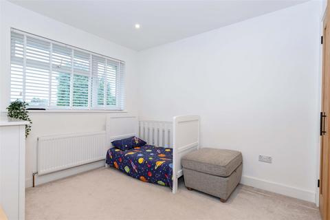 135 Kipling Avenue, Goring By Sea, Worthing, BN12 6LL