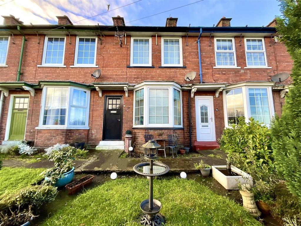 Mount Cottages, Seamer Road, Scarborough 2 bed house for sale - £160,000