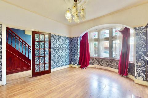 174 Meads Lane, Ilford, IG3 8NY