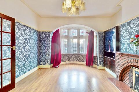 174 Meads Lane, Ilford, IG3 8NY