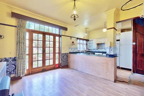 174 Meads Lane, Ilford, IG3 8NY