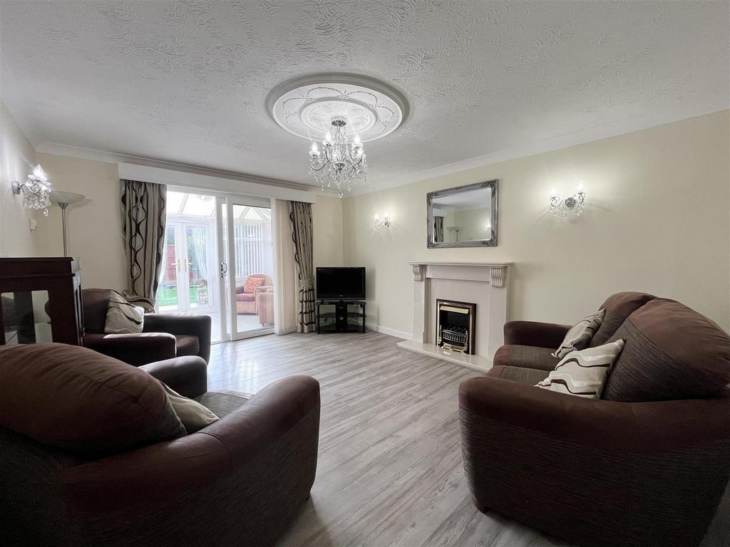 Water Orton Lane, Minworth, Sutton Coldfield 2 bed detached bungalow