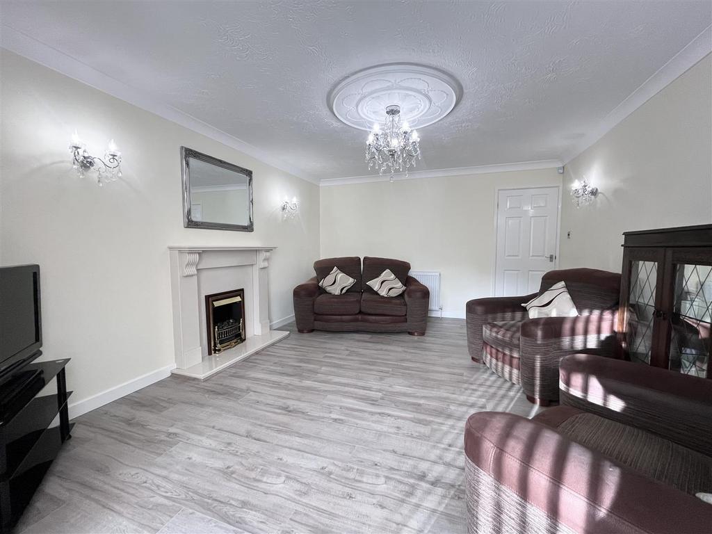 Water Orton Lane, Minworth, Sutton Coldfield 2 bed detached bungalow
