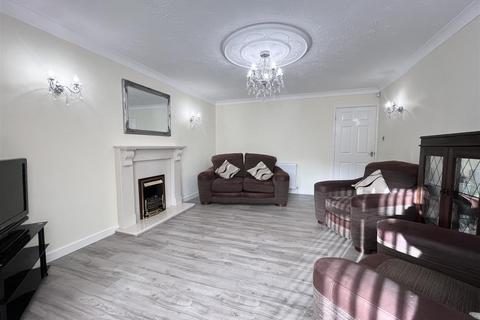 2 bedroom detached bungalow for sale - Water Orton Lane, Minworth, Sutton Coldfield