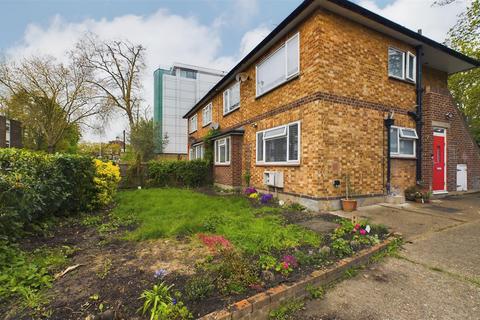 House share to rent - Tavistock Road, London