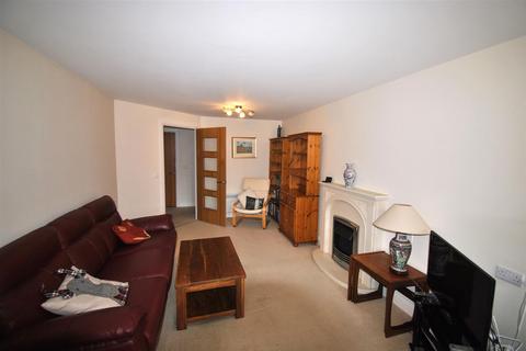 Studio for sale, Goodes Court, Royston