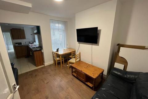 4 bedroom private hall to rent, Gregson Road, Lancaster