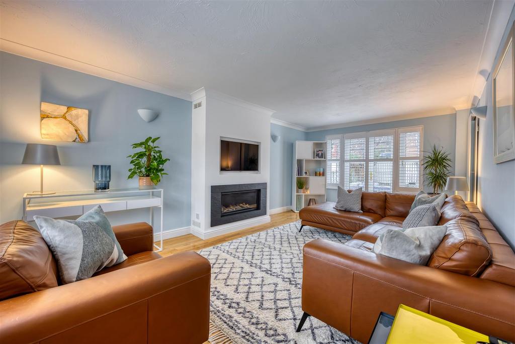 Jackson Drive, Stepps, Glasgow 5 bed detached house for sale £365,000