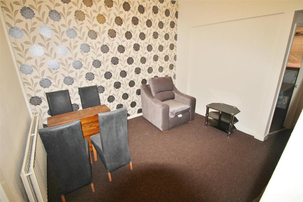 Garden Street, Eccles, Manchester 2 bed terraced house £800 pcm (£185 pw)