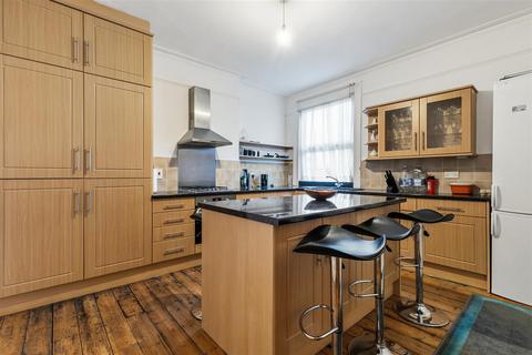 Flat 2, 20 Chalfont Road, South Norwood, London, SE25 4AA