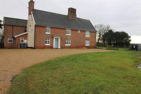 4 bedroom farm house to rent - Badingham