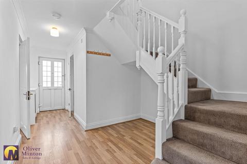 323 Stanstead Road, Hoddesdon, EN11 0QW