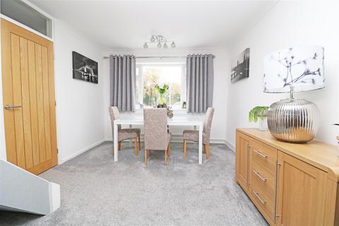 2 Baker Avenue, Hatfield Peverel, Chelmsford, CM3 2LH
