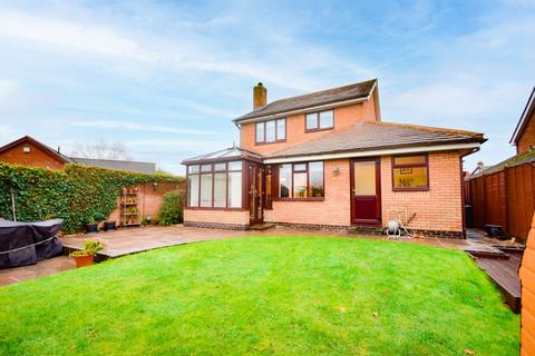 4 bedroom detached house for sale, Foden Close, Shenstone, Lichfield, WS14