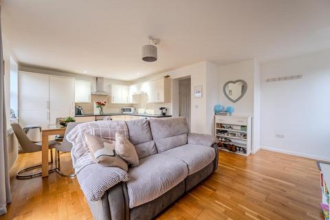 2 bedroom flat for sale, Claremont Road, Seaford