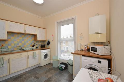 2 bedroom flat for sale, RYDE