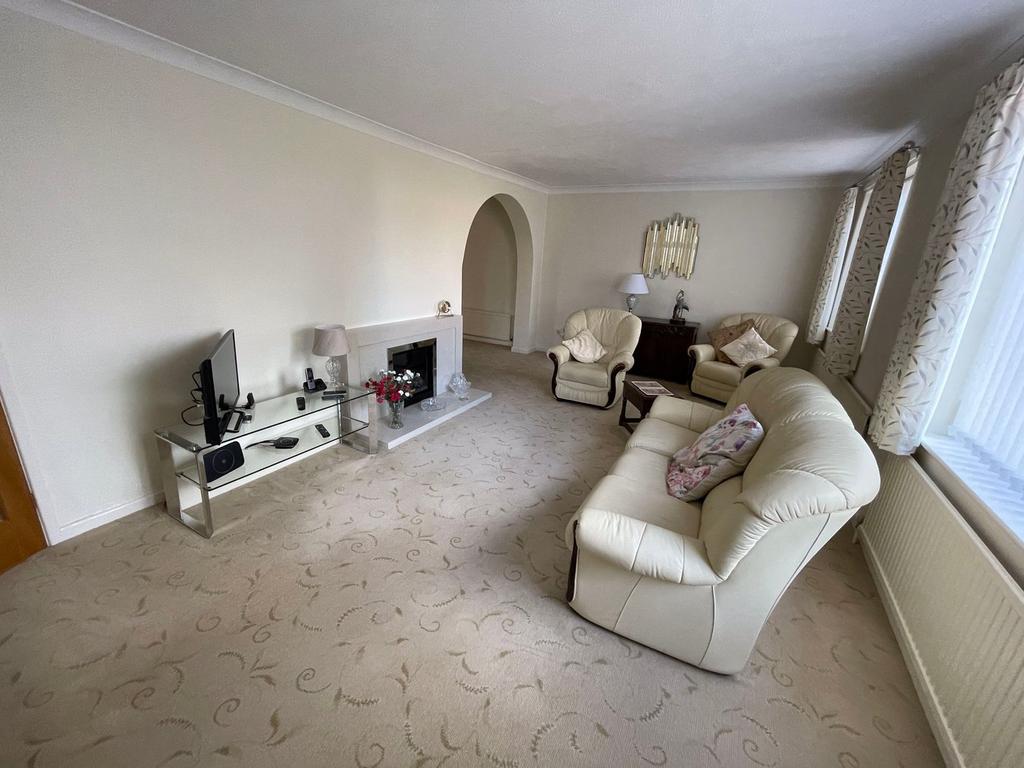 Hesketh Lane, Tarleton, Preston, PR4 3 bed detached house for sale £