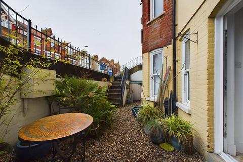 2 bedroom apartment for sale, Prince Of Wales Road, Cromer