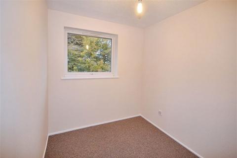 2 bedroom flat to rent, Roydon Court, Hemel Hempstead