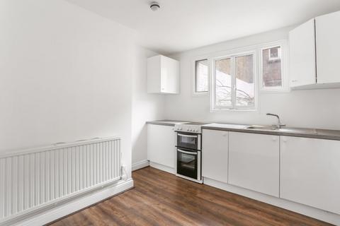 Studio to rent, Guilford Street, London WC1N