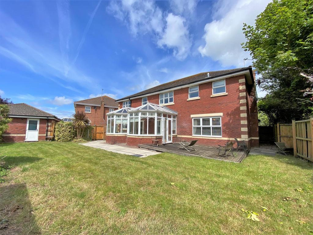 Grand Manor Drive, Lytham St. Annes, FY8 5 bed detached house for sale