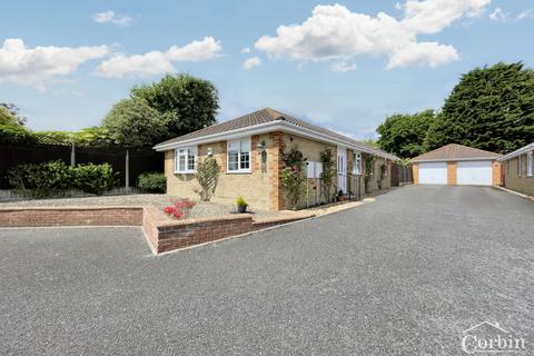 3 bedroom detached bungalow for sale, Oak Gardens, Bournemouth, Dorset