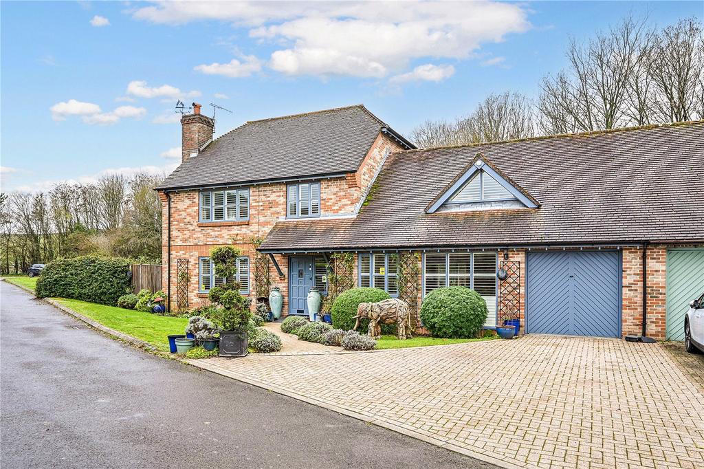 Charlton Mill Way, Charlton, Chichester, West Sussex, PO18 5 bed semi