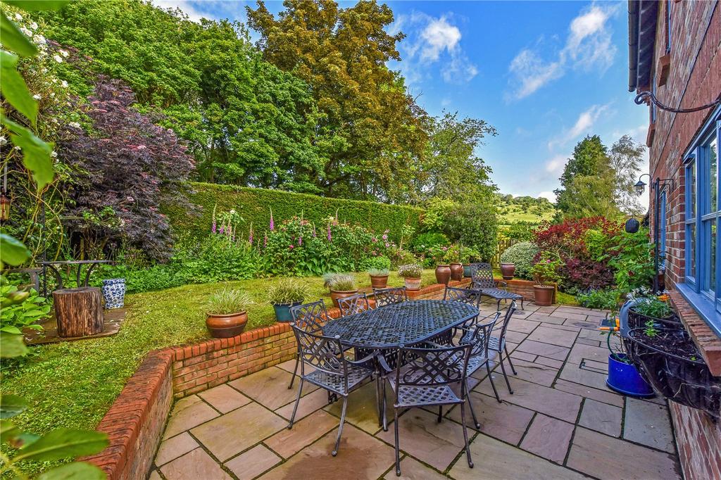 Charlton Mill Way, Charlton, Chichester, West Sussex, PO18 5 bed semi