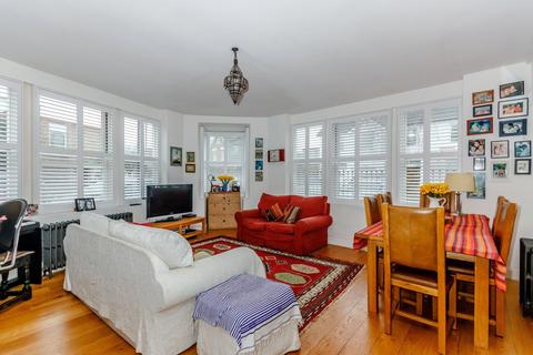 6 bedroom end of terrace house for sale, Church Road, Teddington, TW11