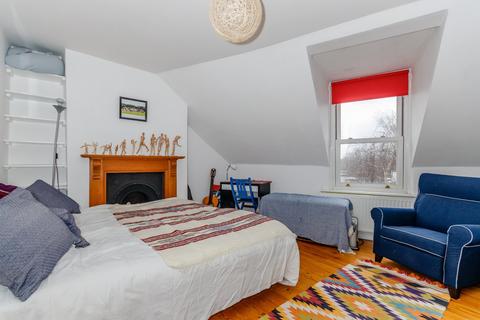 6 bedroom end of terrace house for sale, Church Road, Teddington, TW11