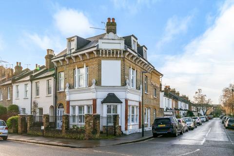 6 bedroom end of terrace house for sale, Church Road, Teddington, TW11