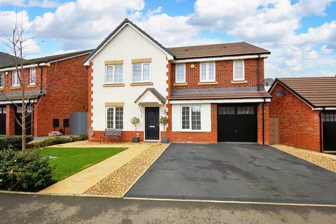 5 bedroom detached house for sale, Thelwell Drive, Codsall WV8