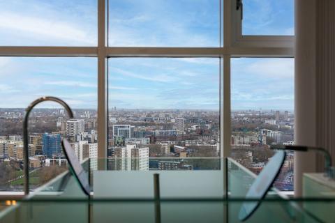 4 bedroom flat to rent - Berkeley Tower, Canary Wharf, London, E14