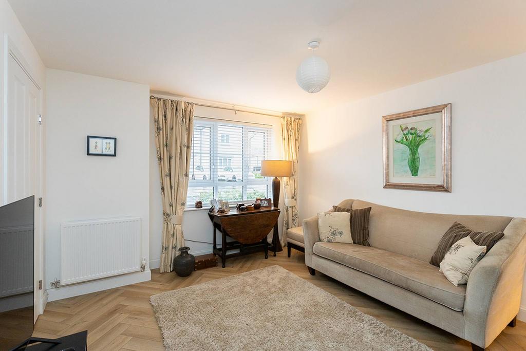 5 Salers Way, Huntingtower, Perth... 3 bed semidetached villa for sale