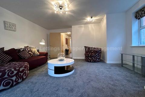 3 bedroom townhouse to rent, Highmarsh Crescent, West Didsbury, Manchester, M20 2LU