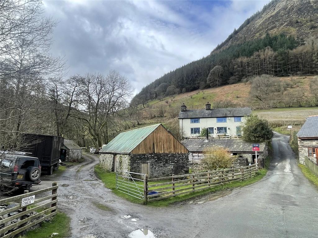 Llangynog, Powys, SY10 3 bed detached house for sale £420,000