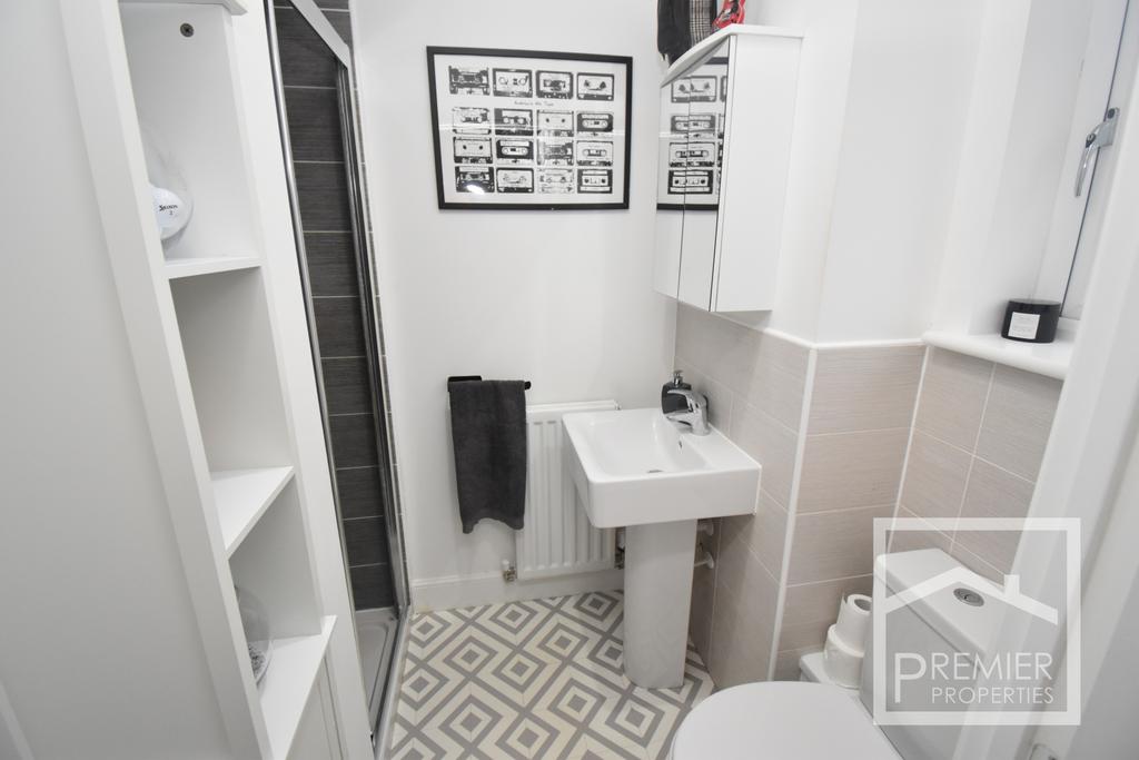 Ensuite shower room