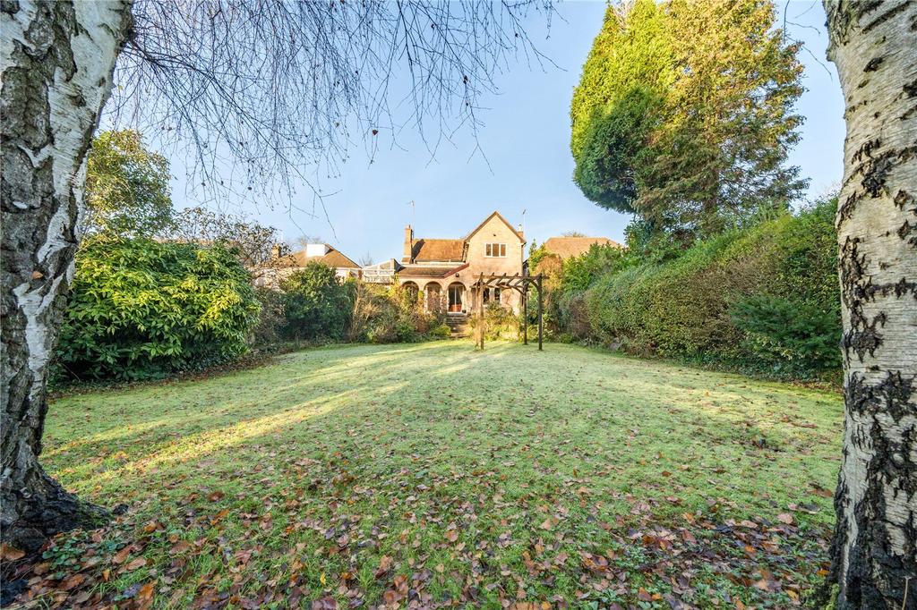 Thorpe Road, Peterborough, Cambridgeshire, PE3 4 bed detached house for