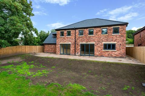 5 bedroom detached house for sale, Armetriding Reaches, Euxton, PR7 6EB