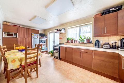 4 Baring Road, High Wycombe, HP13 7SH