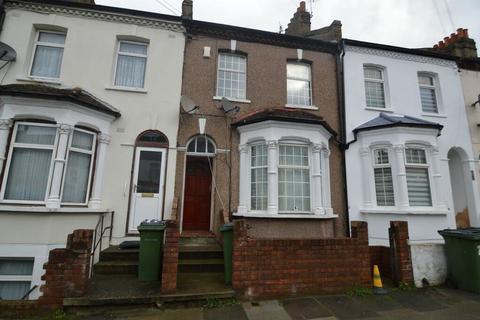 19 Tewson Road, London, SE18 1BB