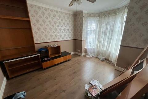 19 Tewson Road, London, SE18 1BB