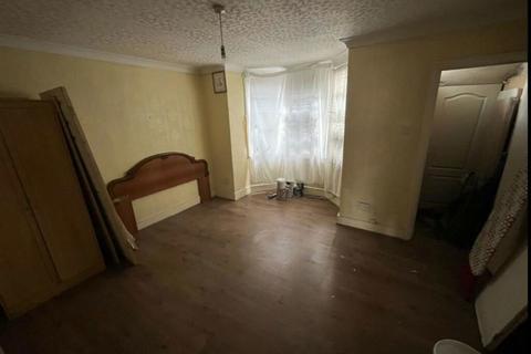 19 Tewson Road, London, SE18 1BB
